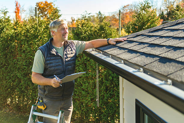 Professional Roofing technician working in Plaistow, NH
